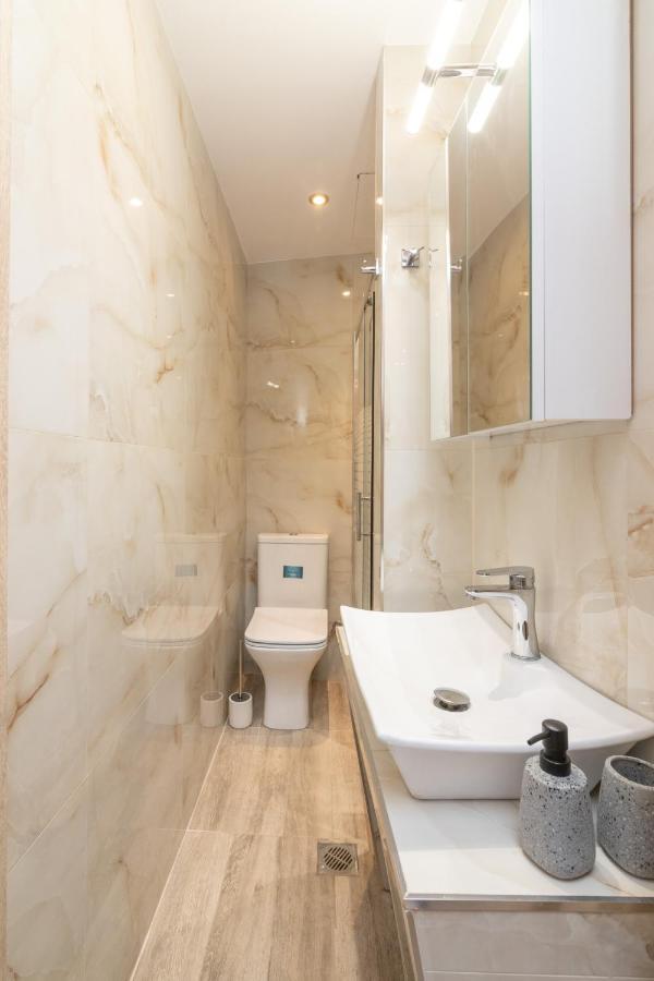 White Lux Heaven Saint Dimitrios Apartment Thessaloniki Exterior photo